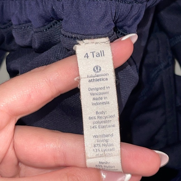 LULULEMON SHORT Navy - Picture 3 of 5